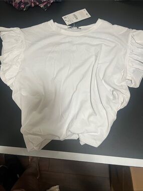 Zara White Ruffle Sleeve Top